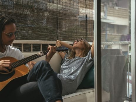 cum amenajez balconul